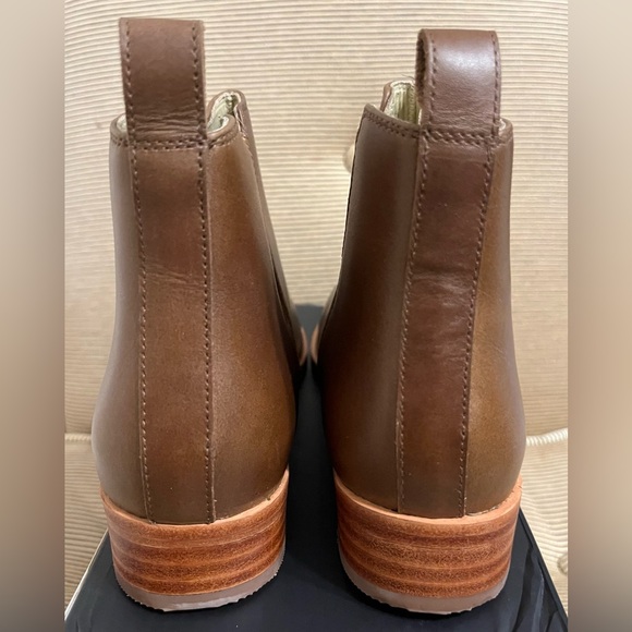 NWOT Nisolo Everyday Chelsea Women’s Ankle Boots - Brown - Size 5 - Picture 6 of 13